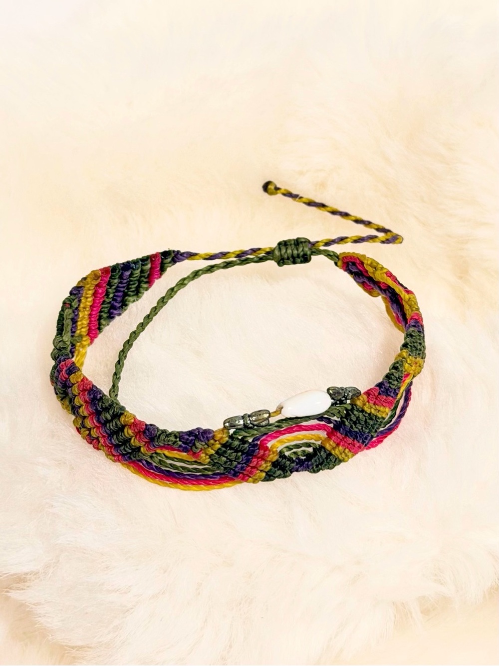 Unisex Handcrafted Macrame Shell Dragonfly Bracelet Made in CostaRica. Pura Vida